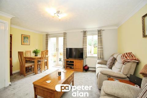 3 bedroom semi-detached house for sale, St. Bleddian Close, Pontllanfraith, Blackwood