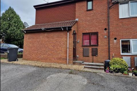 1 bedroom house to rent, Herblay Close, YEOVIL