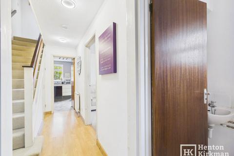 4 bedroom semi-detached house for sale, Mercer Road, Billericay