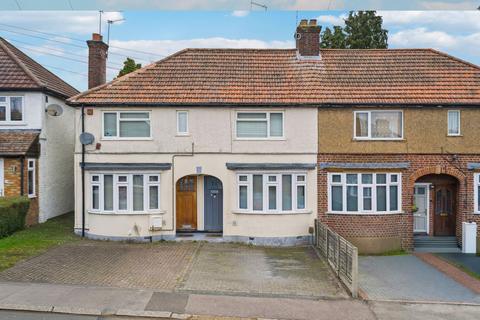 2 bedroom flat for sale, Berry Avenue, Watford, WD24