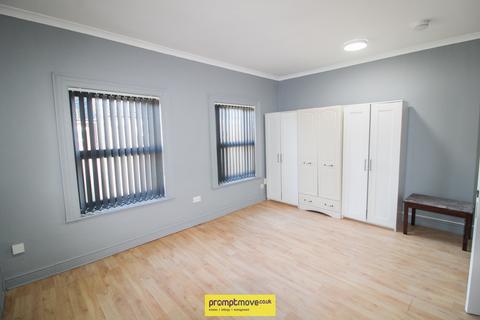 undefined, Oak Road Luton LU4 8JD