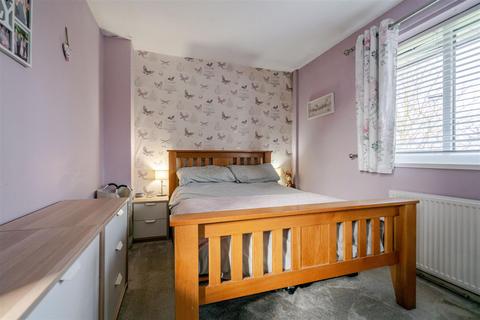 undefined, Rogerton Close, Leigh