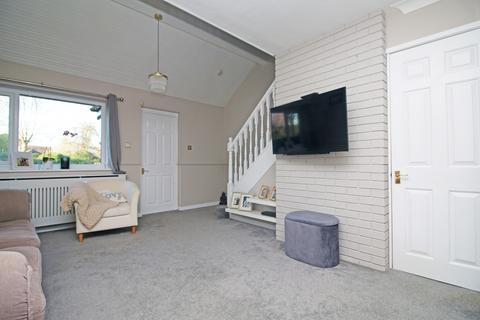 2 bedroom semi-detached house for sale, Ferndale Close, Freckleton PR4