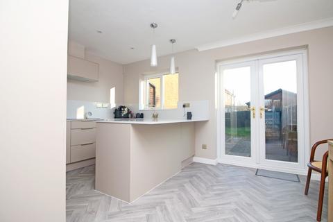 2 bedroom semi-detached house for sale, Ferndale Close, Freckleton PR4