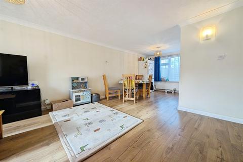 undefined, Southampton SO15