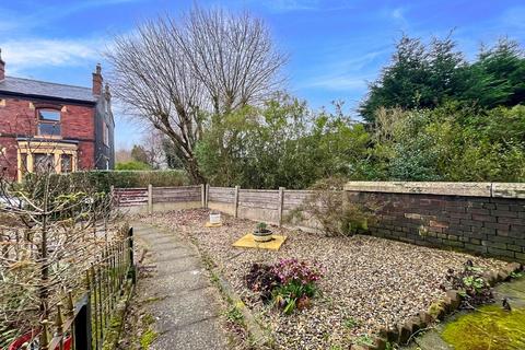 3 bedroom end of terrace house for sale, Hulbert Street, Bury BL8