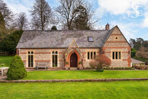 4 bedroom detached house for sale, Speen, Newbury RG14 1SA