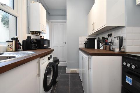 1 bedroom flat for sale, Bohemia Road, St. Leonards-On-Sea