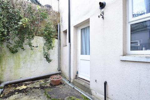 1 bedroom flat for sale, Bohemia Road, St. Leonards-On-Sea