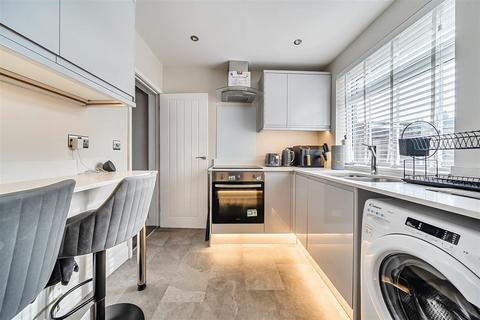 2 bedroom end of terrace house for sale, Mason Road, Kidderminster