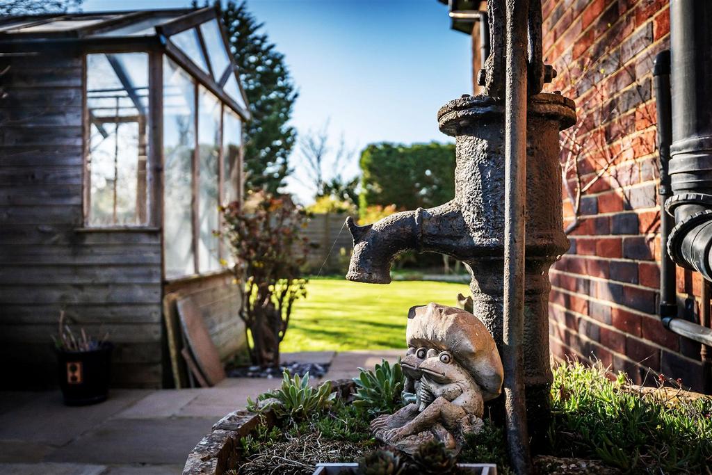 16-West-Farm-Close-30.jpg