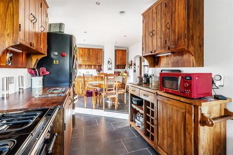 undefined, WEST FARM CLOSE, ASHTEAD, KT21