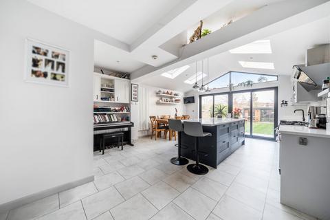 3 bedroom end of terrace house for sale, Broadlands Road, Bromley, BR1