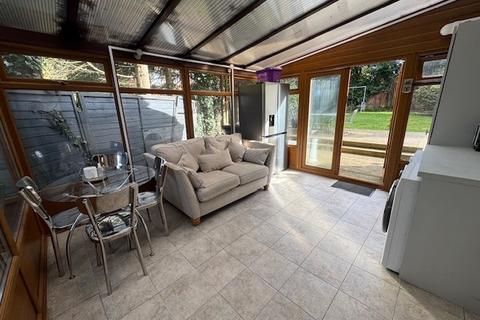 undefined, Rolan Drive, Solihull, B90