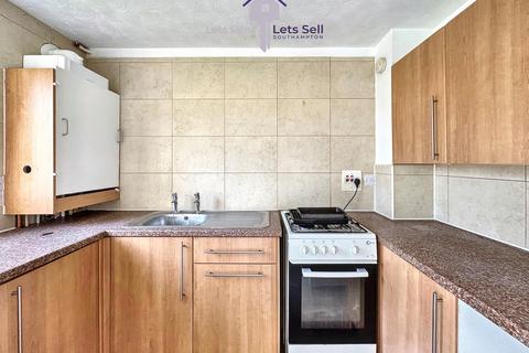 undefined, Elizabeth House, SO40