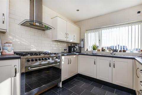 undefined, Mountbatten Gardens, Huddersfield HD3