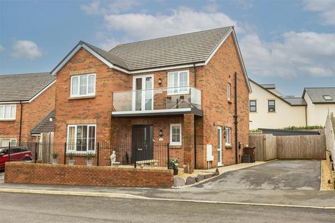 4 bedroom detached house for sale, Clos Clemment, Five Roads, Llanelli