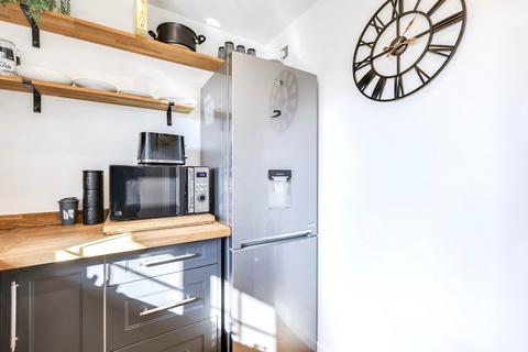 undefined, Kirk Lane, Yeadon, Leeds, West Yorkshire, LS19