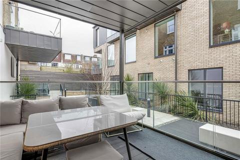 2 bedroom flat to rent, Nightingale Lane, London SW12