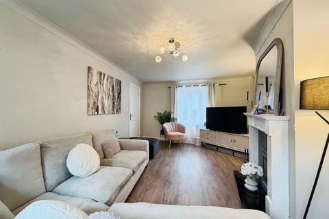 3 bedroom semi-detached house for sale, Greyhound Chase, Singleton
