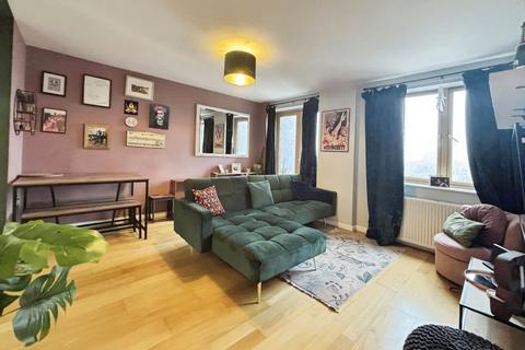 1 bedroom apartment for sale, Umbriel Place, London E13