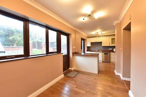 5 bedroom semi-detached house for sale, Windsor Grove, Stourbridge DY8