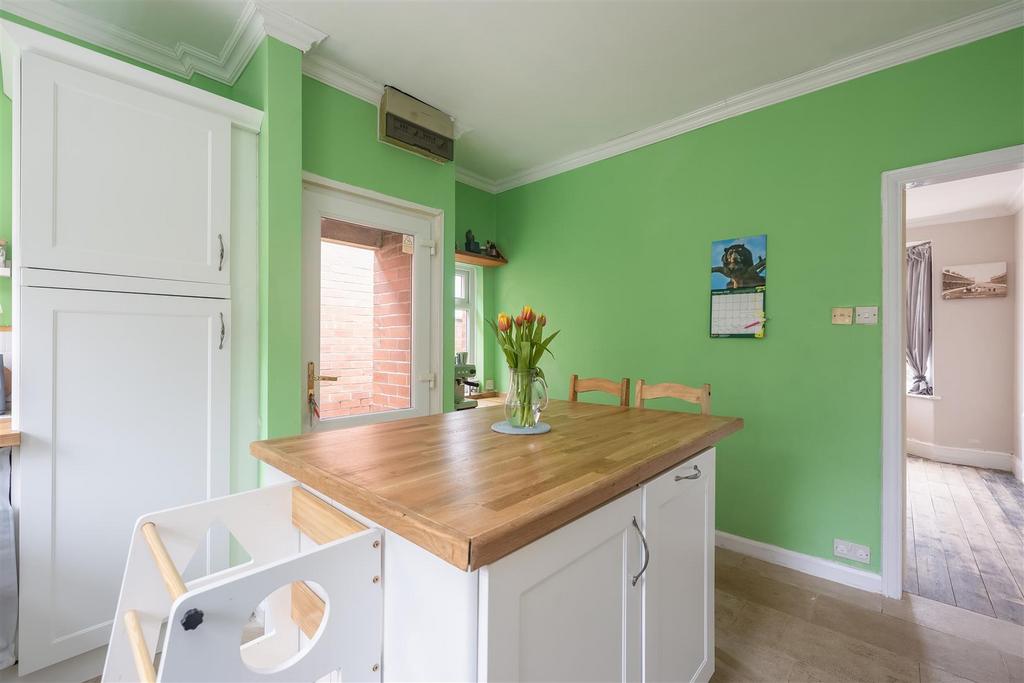 Whitewall 22 Kitchen-6.jpg