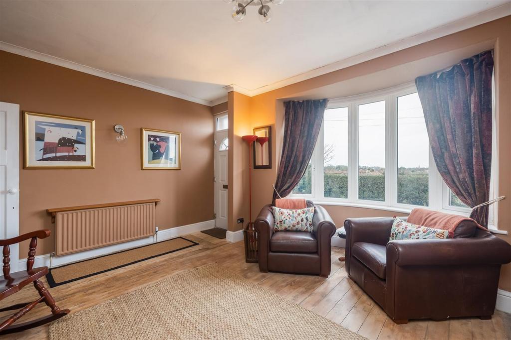 Whitewall 22 Sitting Room-3.jpg