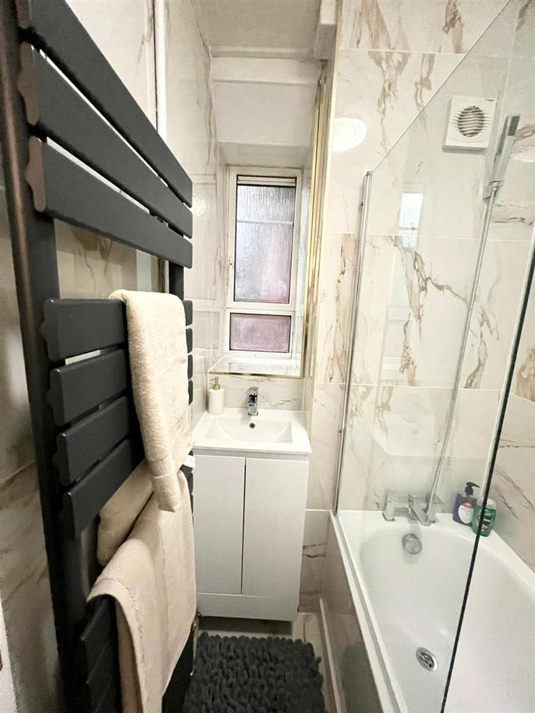 Bathroom.jpeg