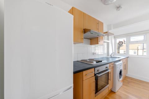 2 bedroom apartment to rent, Effra Road, London SW19