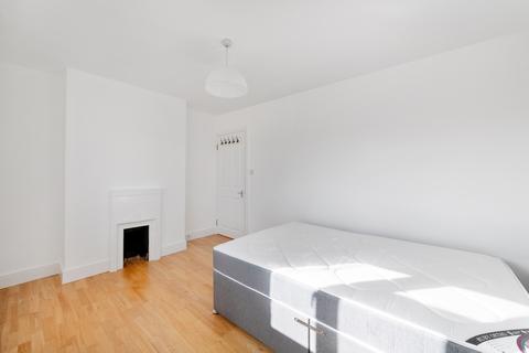 2 bedroom apartment to rent, Effra Road, London SW19