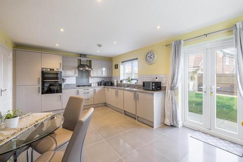3 bedroom detached house for sale, Atherton Gardens, Pinchbeck