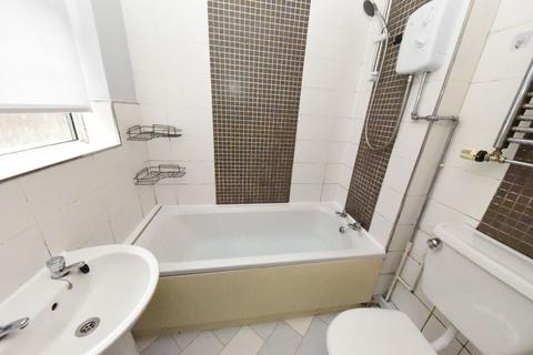 3 bedroom terraced house for sale, Dell Road, Birmingham B30