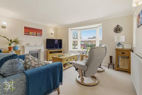 4 bedroom detached house for sale, Clyde Avenue, Evesham WR11