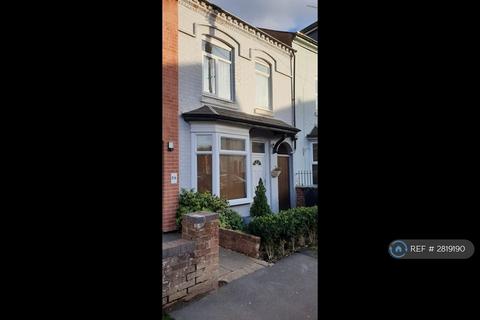 3 bedroom terraced house to rent, Prospect Road North, Redditch, B98