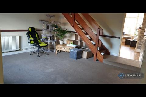 3 bedroom terraced house to rent, Prospect Road North, Redditch, B98