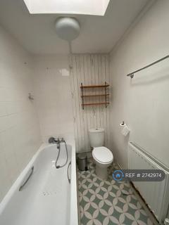 undefined, The Sandlings, London, N22