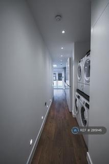 1 bedroom in a house share to rent, St Olave's Walk, London, SW16
