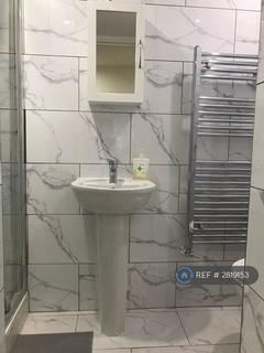 2 bedroom flat to rent, Ground Floor, London, NW6