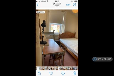 1 bedroom in a house share to rent, Church Terrace, Exeter, EX2