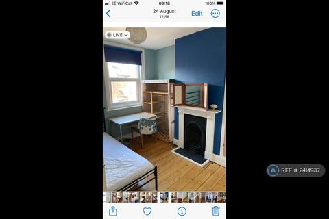1 bedroom in a house share to rent, Church Terrace, Exeter, EX2