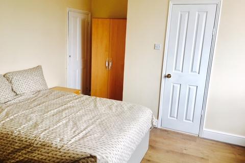 undefined, Teesdale Avenue, Isleworth TW7