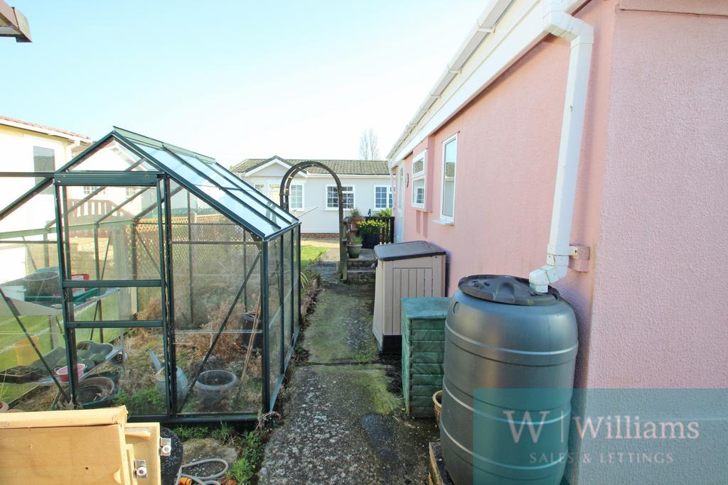 Side garden