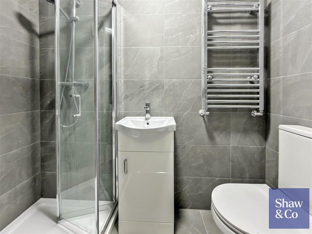 Shower Room 2.jpeg