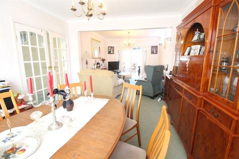 3 bedroom property for sale, Crescent Road, Barnet EN4