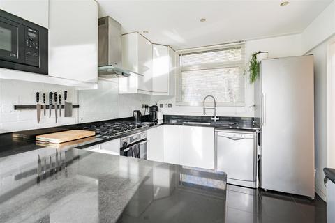 undefined, Knights Croft, New Ash Green DA3