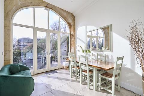 4 bedroom end of terrace house for sale, Main Street, Burley in Wharfedale, Ilkley, West Yorkshire, LS29