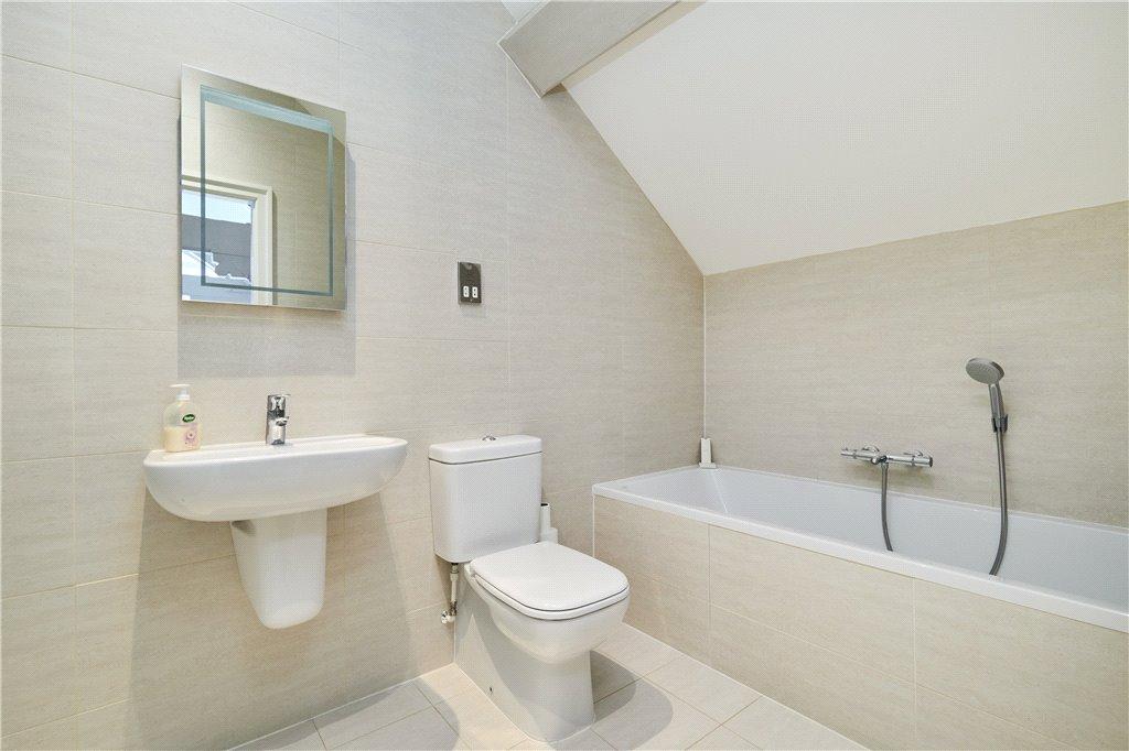 En Suite Bathroom