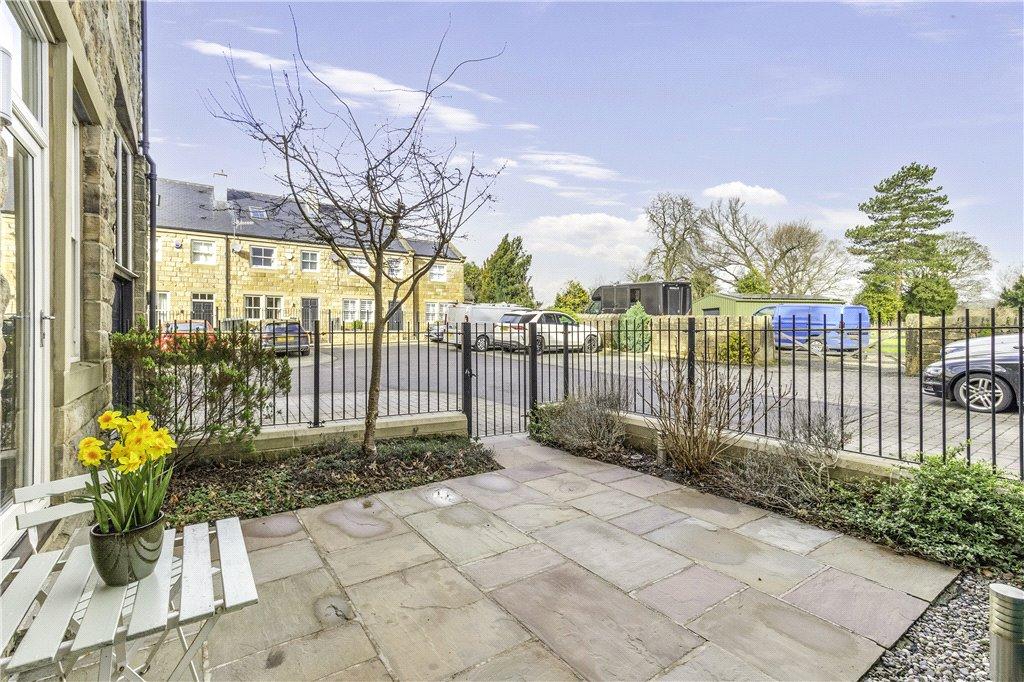 Rear Courtyard