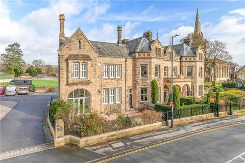 5 bedroom end of terrace house for sale, Main Street, Burley in Wharfedale, Ilkley, West Yorkshire, LS29
